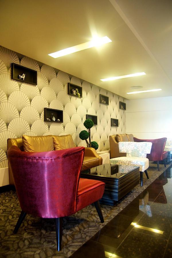 Jolly Suites&Spa Petkasem Ban Nong Khaem  Exterior foto