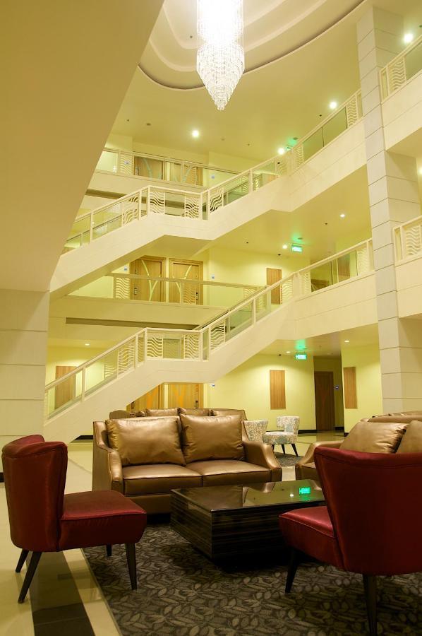Jolly Suites&Spa Petkasem Ban Nong Khaem  Exterior foto