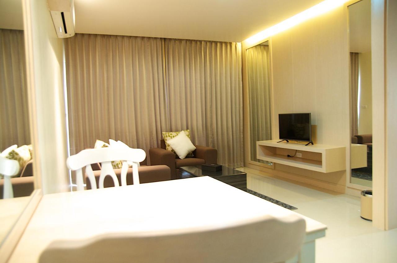 Jolly Suites&Spa Petkasem Ban Nong Khaem  Exterior foto