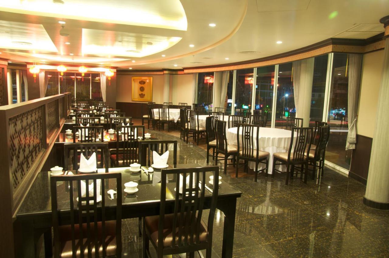 Jolly Suites&Spa Petkasem Ban Nong Khaem  Exterior foto